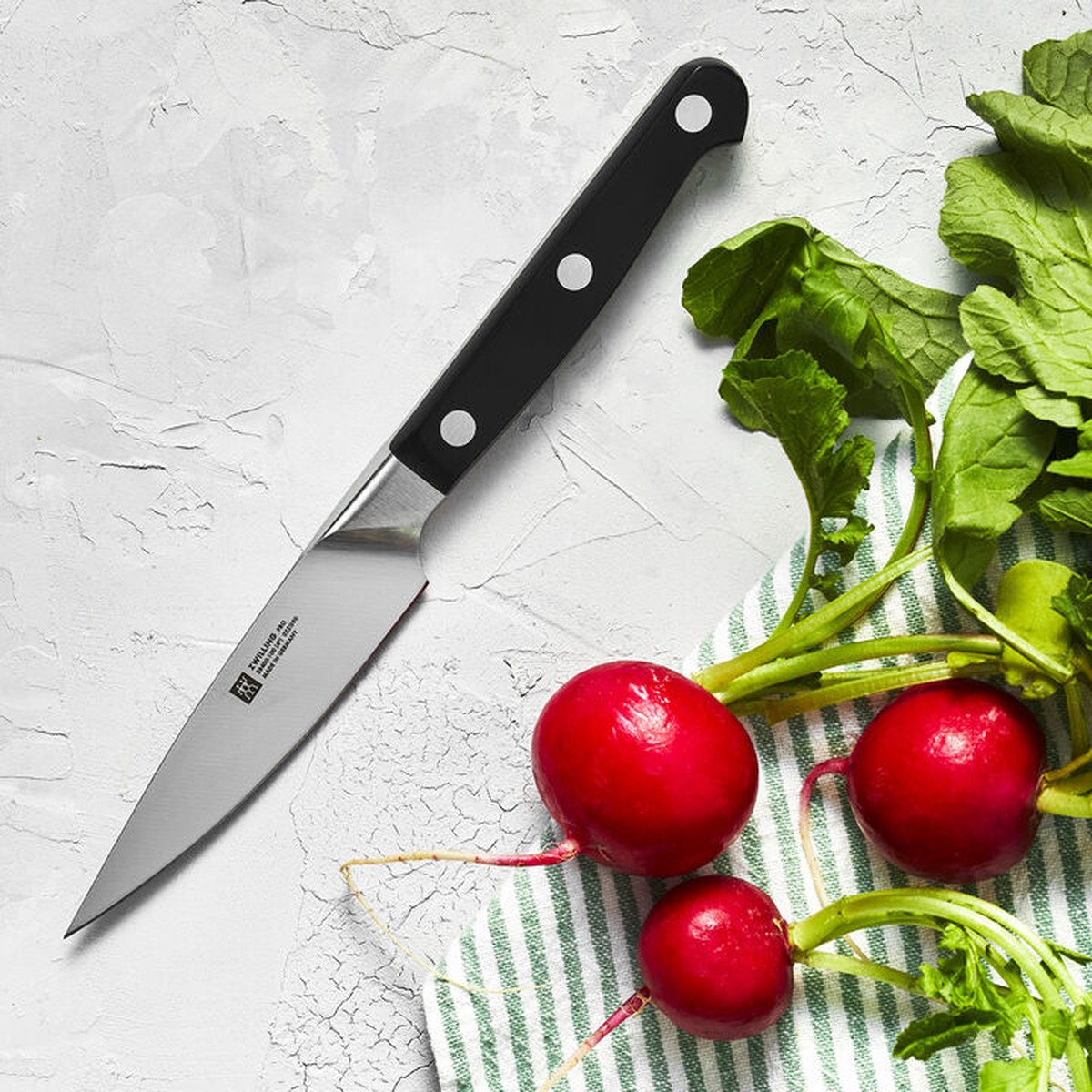 Zwilling J. A. Henckels – PRO 4 Inch Paring Knife
