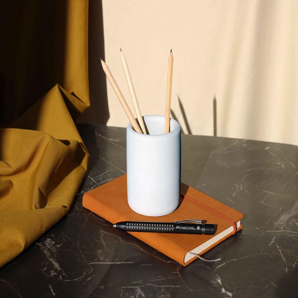 Gloria Home Concrete Pen & Pencil Holder